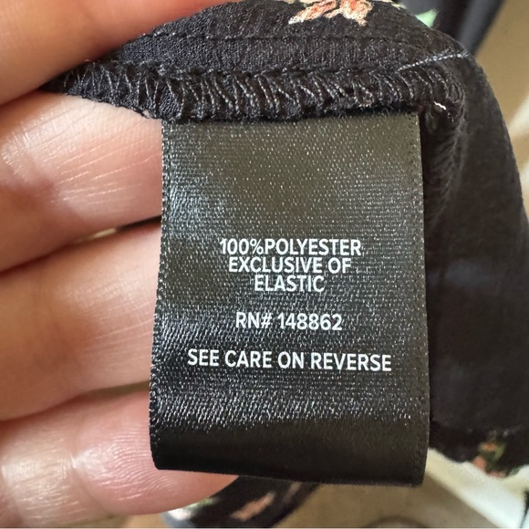 Torrid | Chiffon Button Up Sleeveless Tunic - Picture 5 of 7